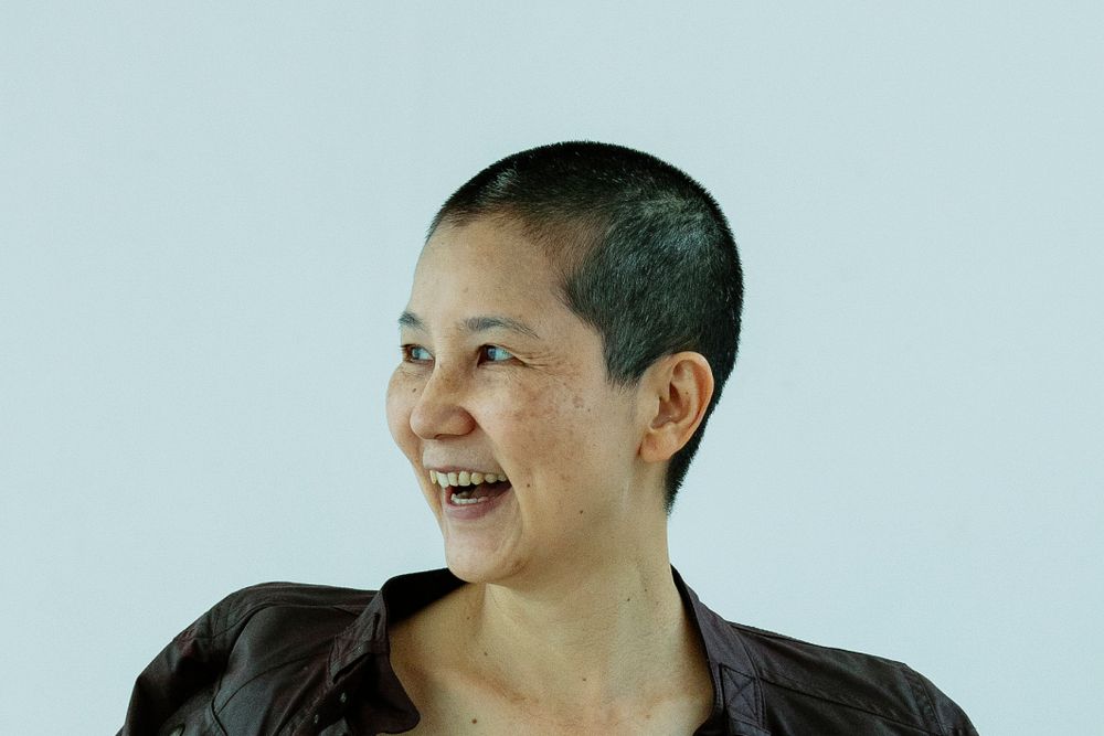 Sobreviviente de cáncer sonriendo